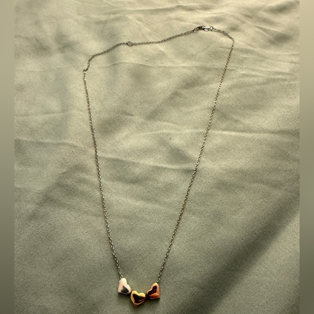 Silver Chain Heart Pendant Necklace
